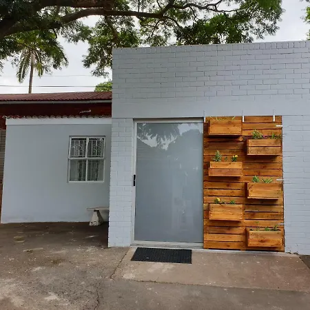100 On Girvan Durban Exterior foto