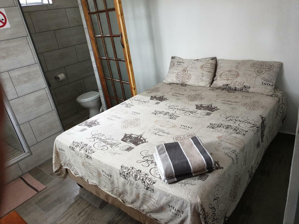 100 On Girvan Apartamento *